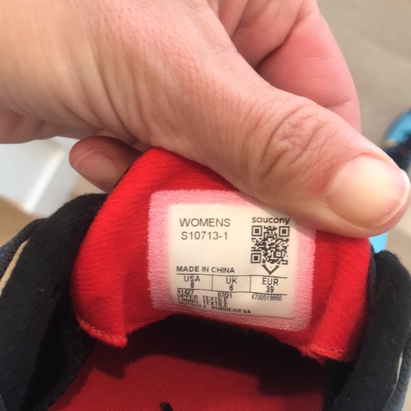 Saucony Endorphin Speed 2 Runshield - Picture 3 of 6